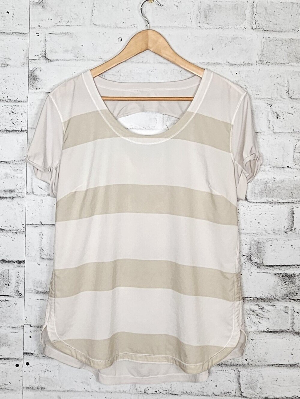 Lululemon Open Back Stripe Athletic Top Cream White Size Large